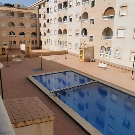 Modern 2 Bedroom In The Center Of Apartament *